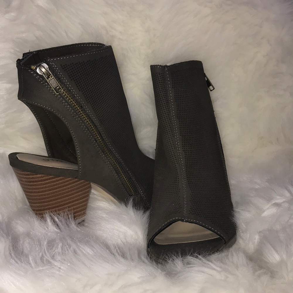 ShoeDazzle